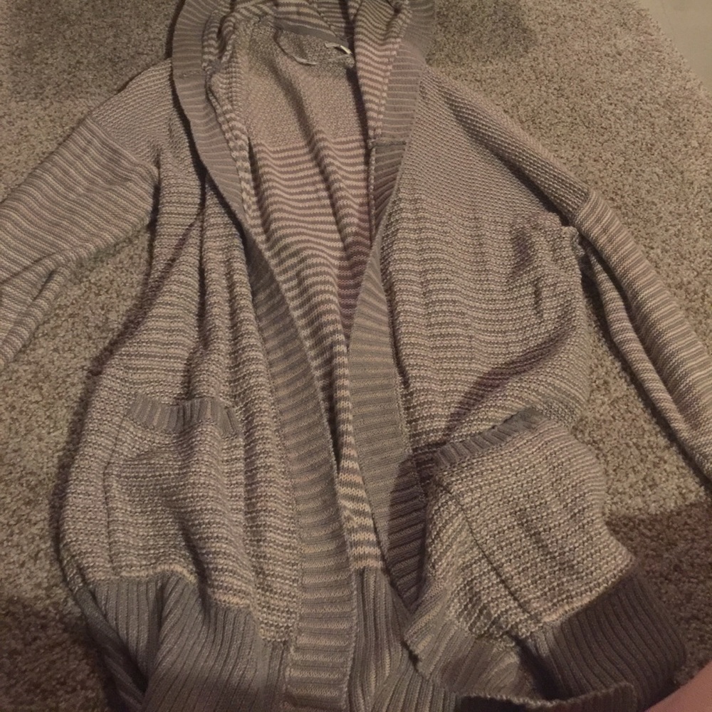 Grey cardigan